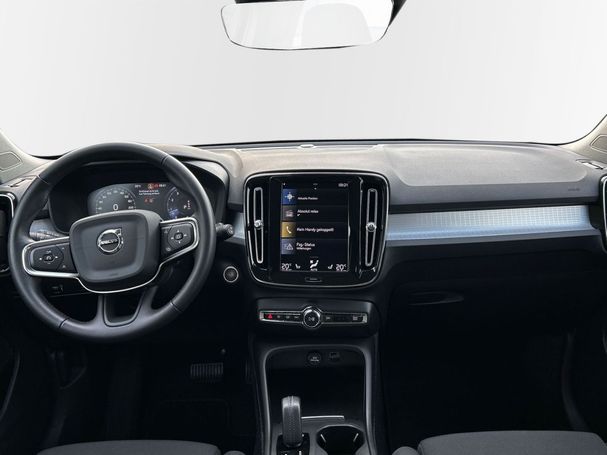 Volvo XC40 B4 Momentum Pro 145 kW image number 4