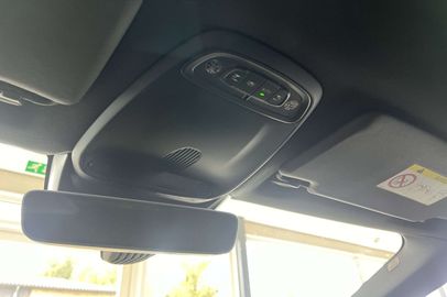 Car image 36