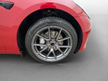 Car image 34