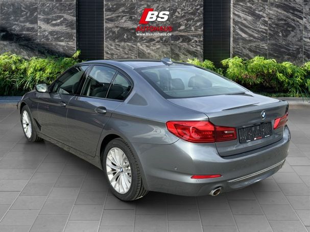 BMW 520d xDrive Luxury Line 140 kW image number 7