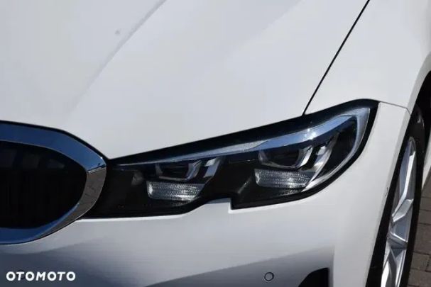 BMW 330 Touring 185 kW image number 4