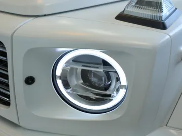 Car image 28