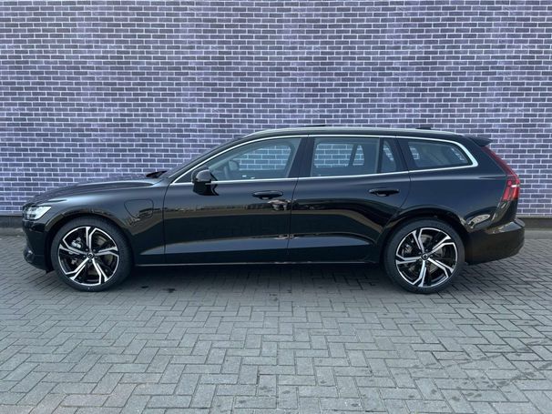 Volvo V60 T8 Ultra Bright AWD Recharge 335 kW image number 3