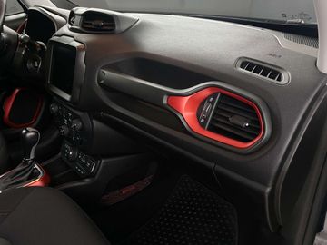 Car image 33