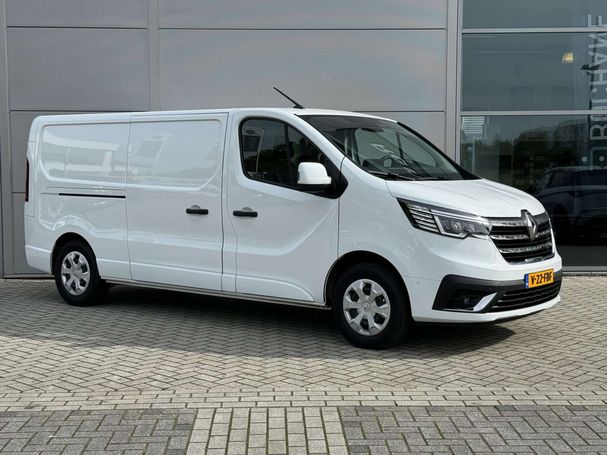 Renault Trafic Van L2H1 E-Tech 90 kW image number 3