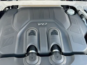 Car image 46