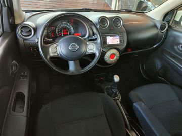 Car image 14