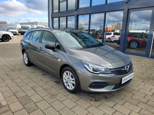 Opel Astra 1.2 Turbo Sports Tourer Edition 107 kW image number 2