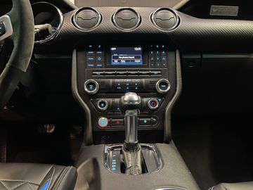 Car image 36