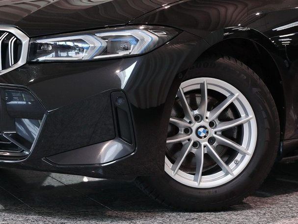 BMW 320d Touring M Sport 140 kW image number 13