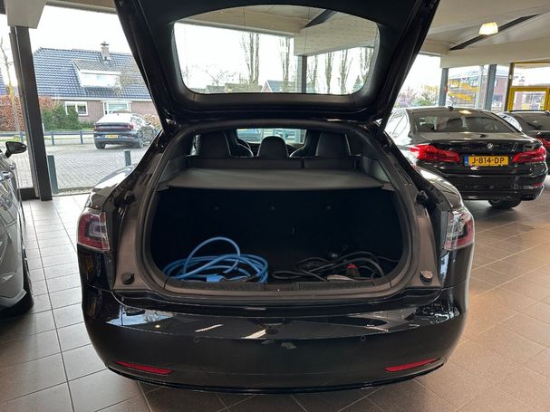 Tesla Model S 75D 245 kW image number 15