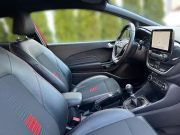 Car image 23
