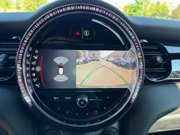Car image 29