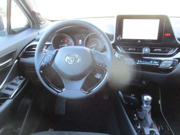 Car image 11