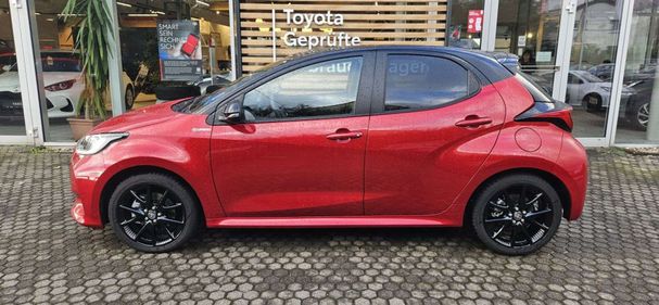 Toyota Yaris 1.5 Hybrid 85 kW image number 3