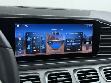 Car image 49