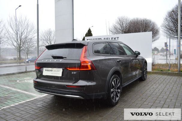 Volvo V60 Cross Country AWD 184 kW image number 9