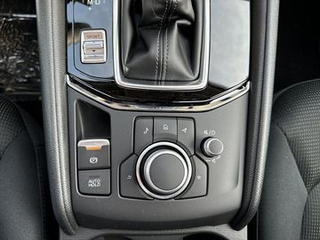 Car image 28