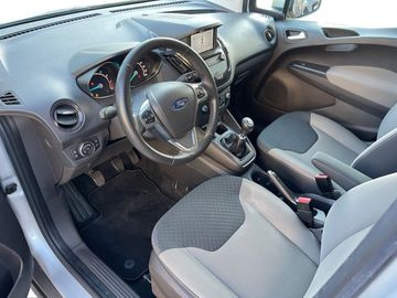 Car image 12