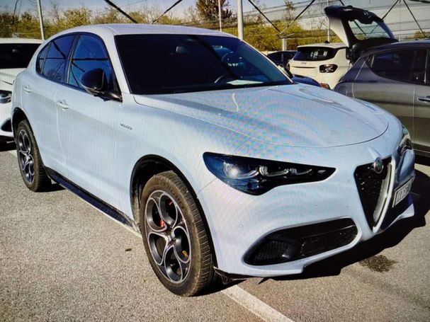 Alfa Romeo Stelvio 2.2 Q4 154 kW image number 2