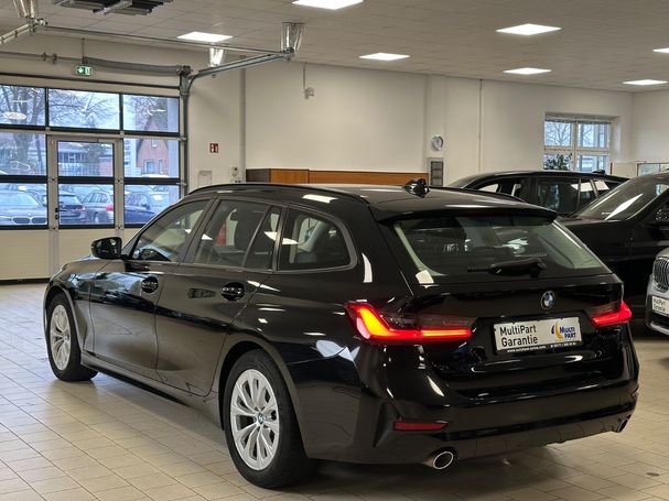 BMW 318d Touring Advantage 110 kW image number 4