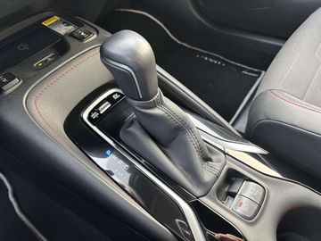 Car image 32