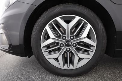 Car image 33