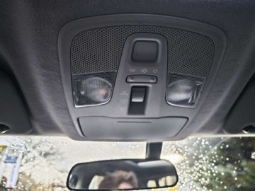 Car image 36