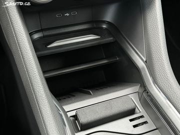 Car image 37