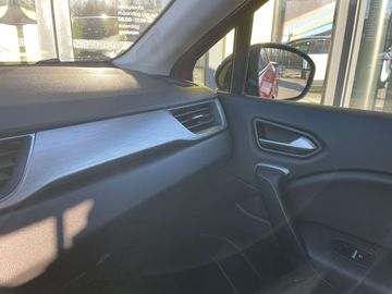 Car image 21