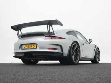 Car image 33