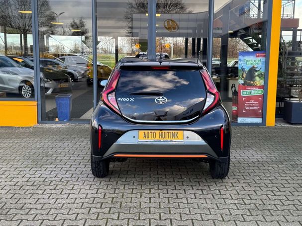 Toyota Aygo X 1.0 53 kW image number 8