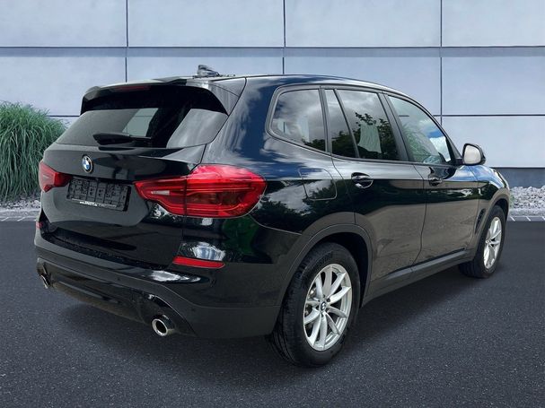 BMW X3 xDrive20d Advantage 140 kW image number 3