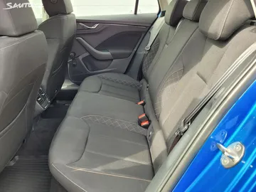 Car image 29