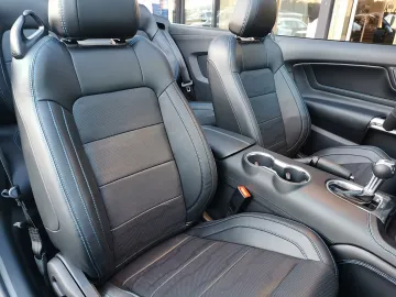 Car image 34