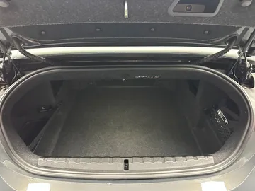 Car image 33