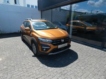 Car image 2