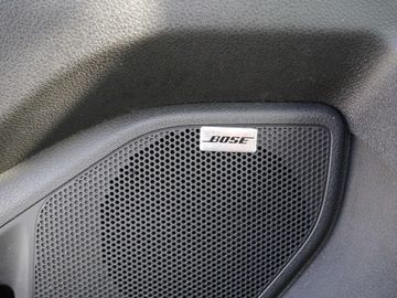 Car image 33