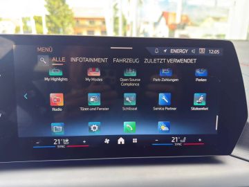 Car image 35