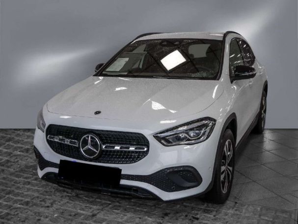 Mercedes-Benz GLA 180 100 kW image number 1