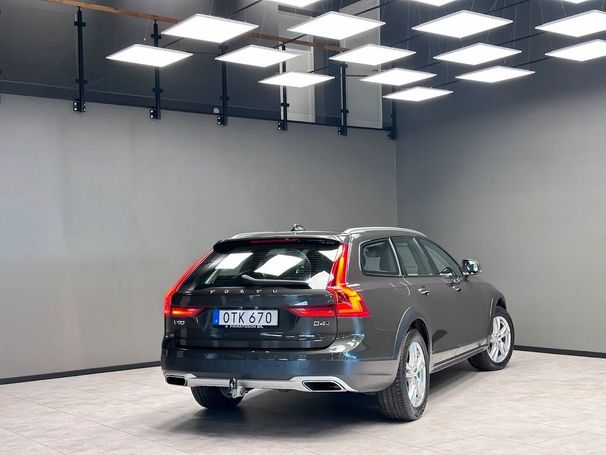 Volvo V90 Cross Country D4 AWD Geartronic 140 kW image number 3