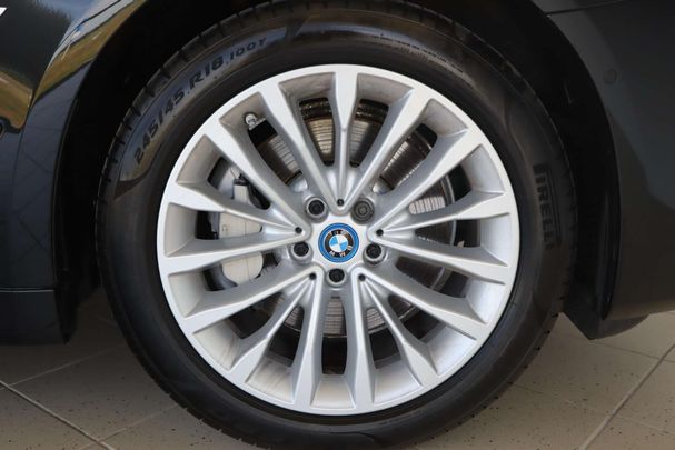 BMW 530 e 215 kW image number 6