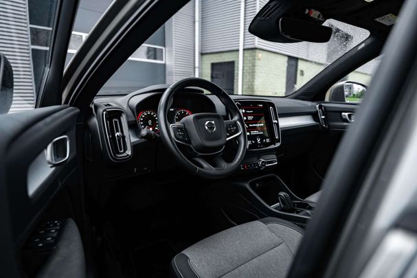 Volvo XC40 1.5 T2 95 kW image number 9