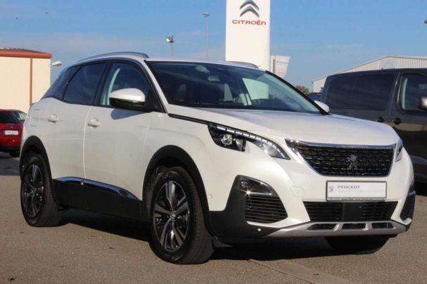 Peugeot 3008 PureTech 130 Allure 96 kW image number 3