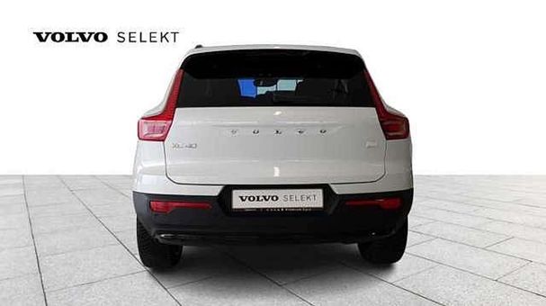 Volvo XC40 T4 155 kW image number 4