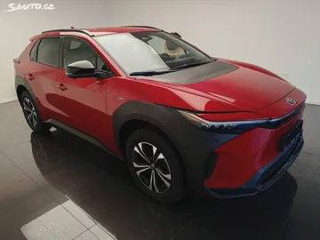 Car image 2