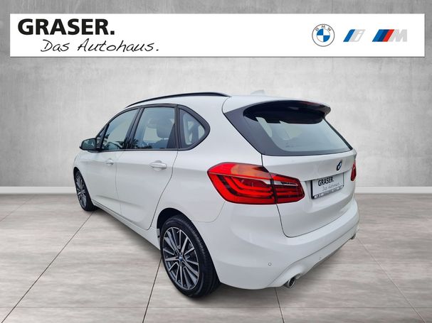 BMW 220i Active Tourer Advantage 141 kW image number 4