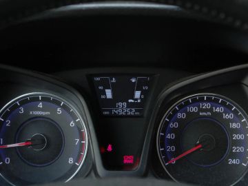 Car image 23
