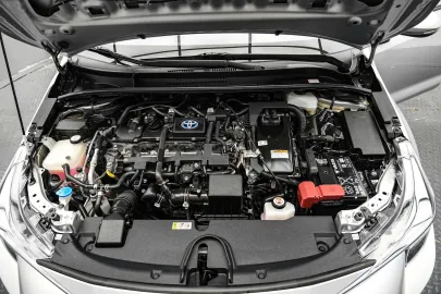 Car image 24