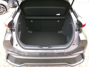 Car image 14